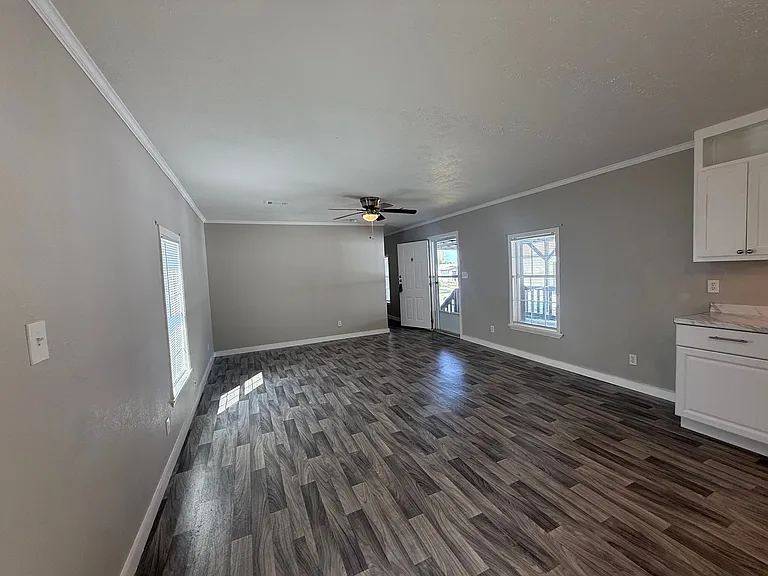 Arbor Springs — Photo 12