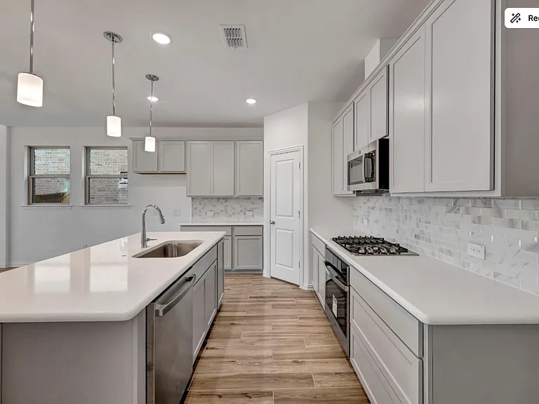 3704 Water Lily Way — Photo 4