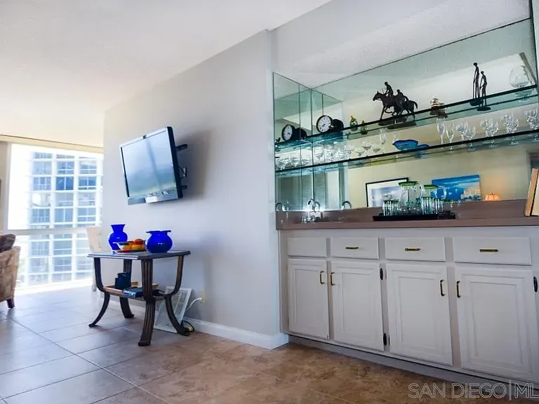 1720 Avenida Del Mundo #607 — Photo 4