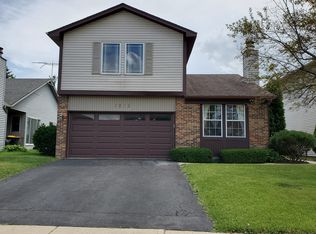 1272 Caribou Trl, Carol Stream, IL 60188