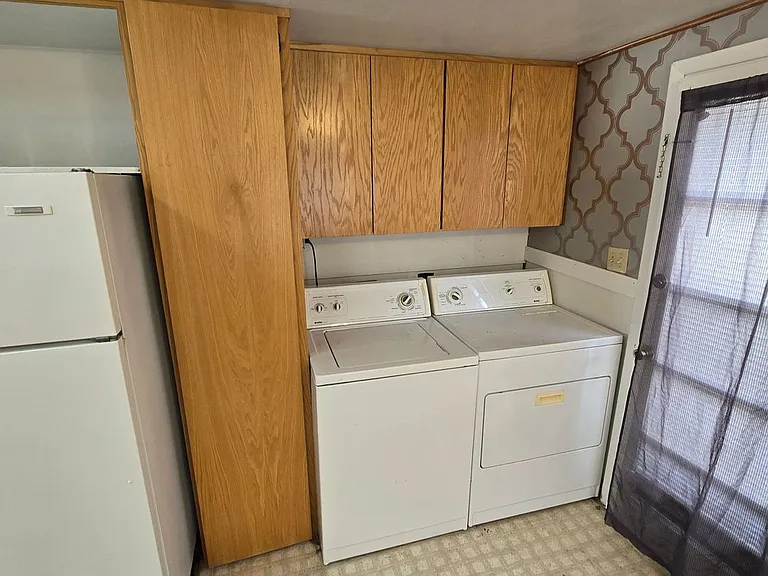1000 California Ave — Photo 4
