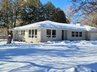 6110 Tee Trl, Shorewood, MN 55331