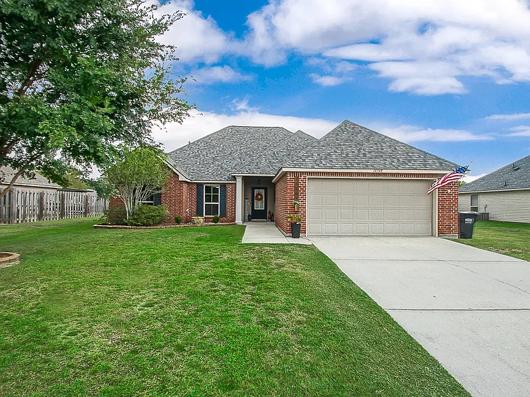 14348 Summerset Dr — Photo 1