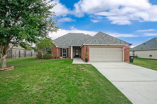 14348 Summerset Dr Photo 1