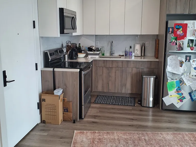 125 Kings Hwy #5J — Photo 8