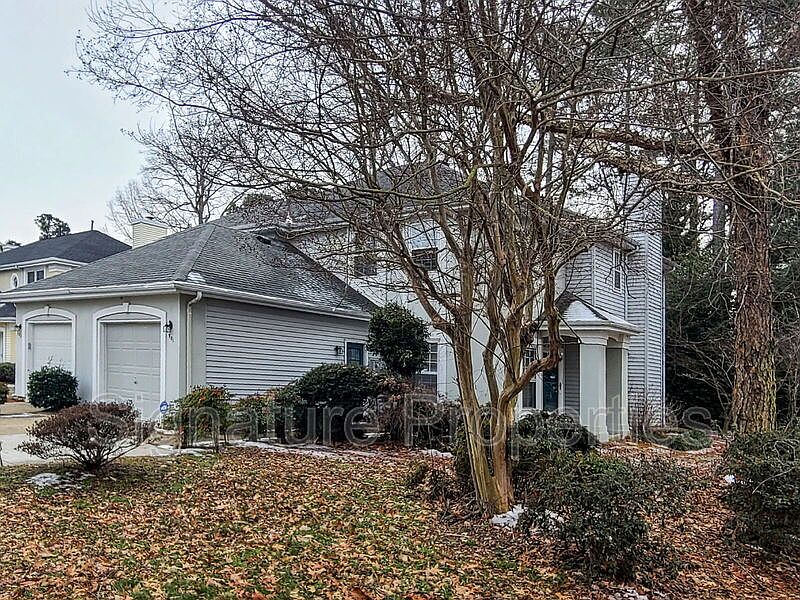 1st image of 901 Willow Point