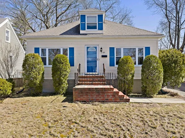 160 Glenellen Rd, West Roxbury, MA 02132