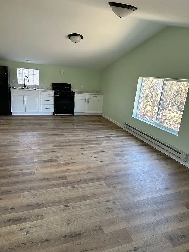 2 bed, 700 sqft, $1,495 — Photo 3