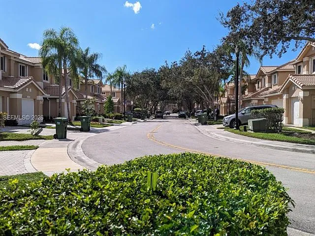 1181 SW 158th Ave — Photo 16