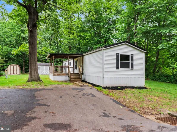 73 S Elmer Ave, Halifax, PA 17032