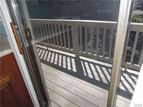 3rd image of 245 Glendale Ave Unit D1