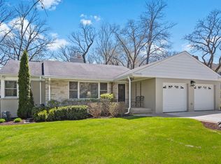 1750 Clavey Rd, Highland Park, IL 60035