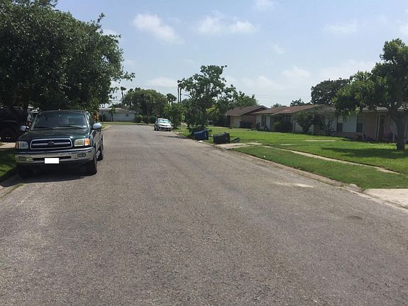 4th image of 4821 Mokry Dr