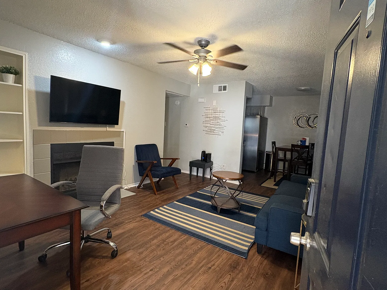 1 bed, 614 sqft, $1,299 — Photo 2