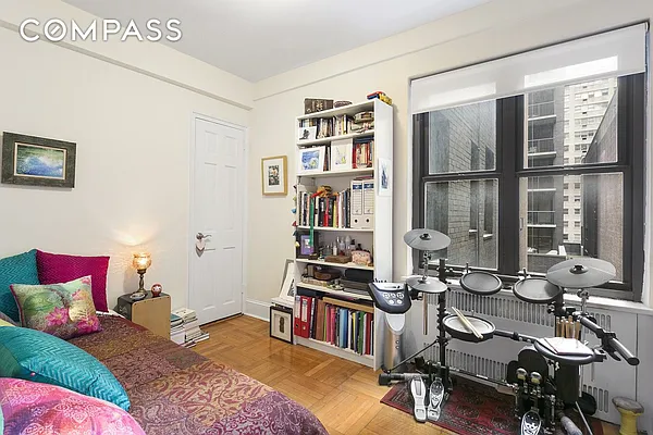 Rented by Compass | media 40