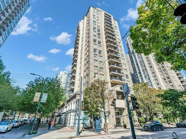 989 Richards St #603, Vancouver, BC V6B 6R6