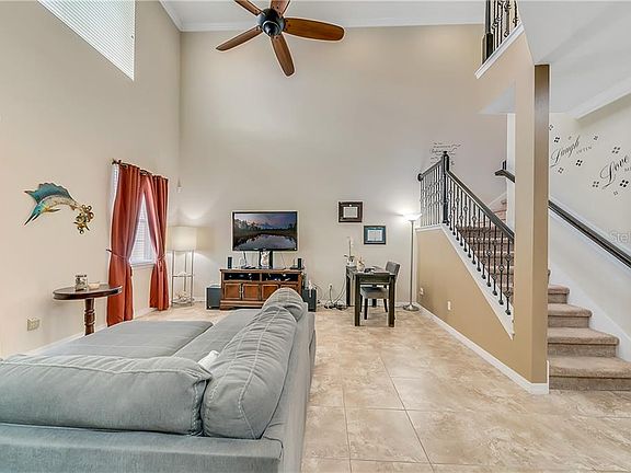 3rd image of 5529 Siracusa Ln