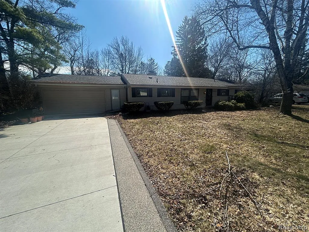 Building Photo - 5303 W Briarcliff Knoll Dr