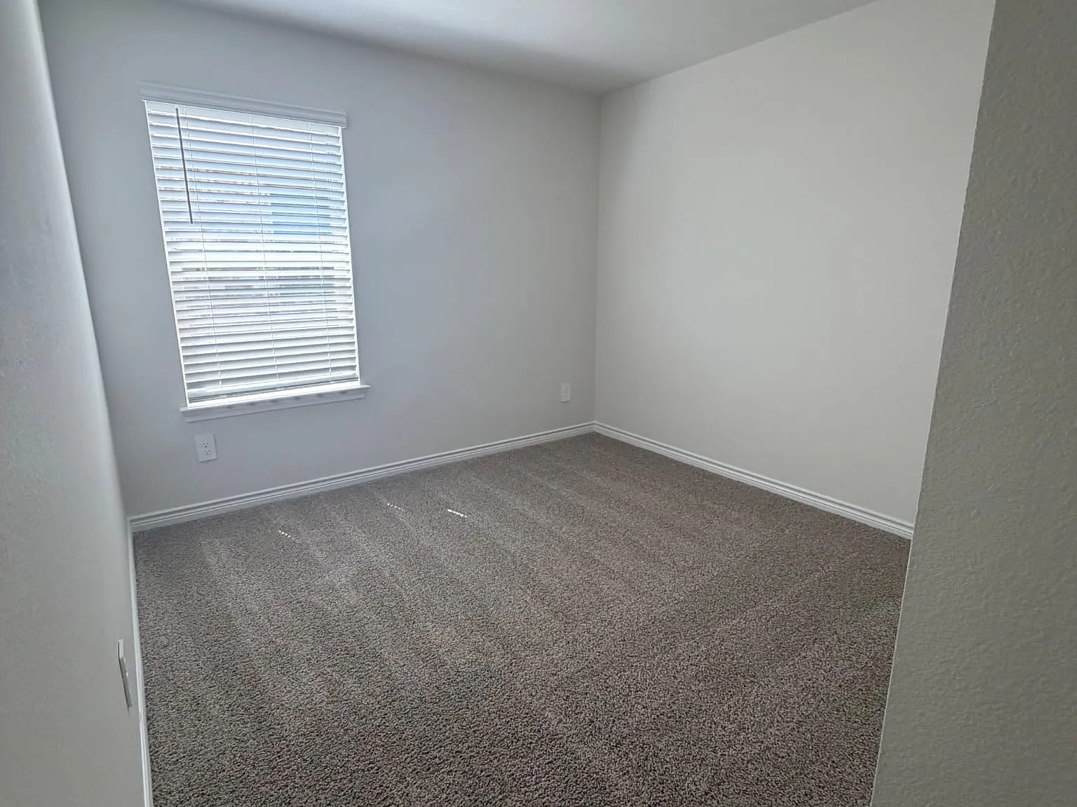 3 bed, 1611 sqft, $1,795 — Photo 4