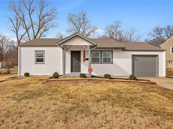 2400 S Crescent Ave, Independence, MO 64052