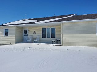 19719 Curtis Blacktop Rd, Petersburg, IL 62675