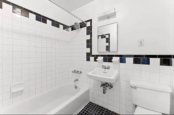 Rented by Corcoran | media 24