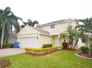 104 Canterbury Pl, Royal Palm Beach, FL 33414