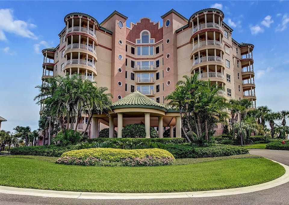 1st image of 728 Ocean Club Pl #728