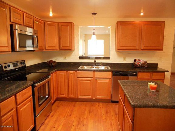 2nd image of 648 N Calle Zapata