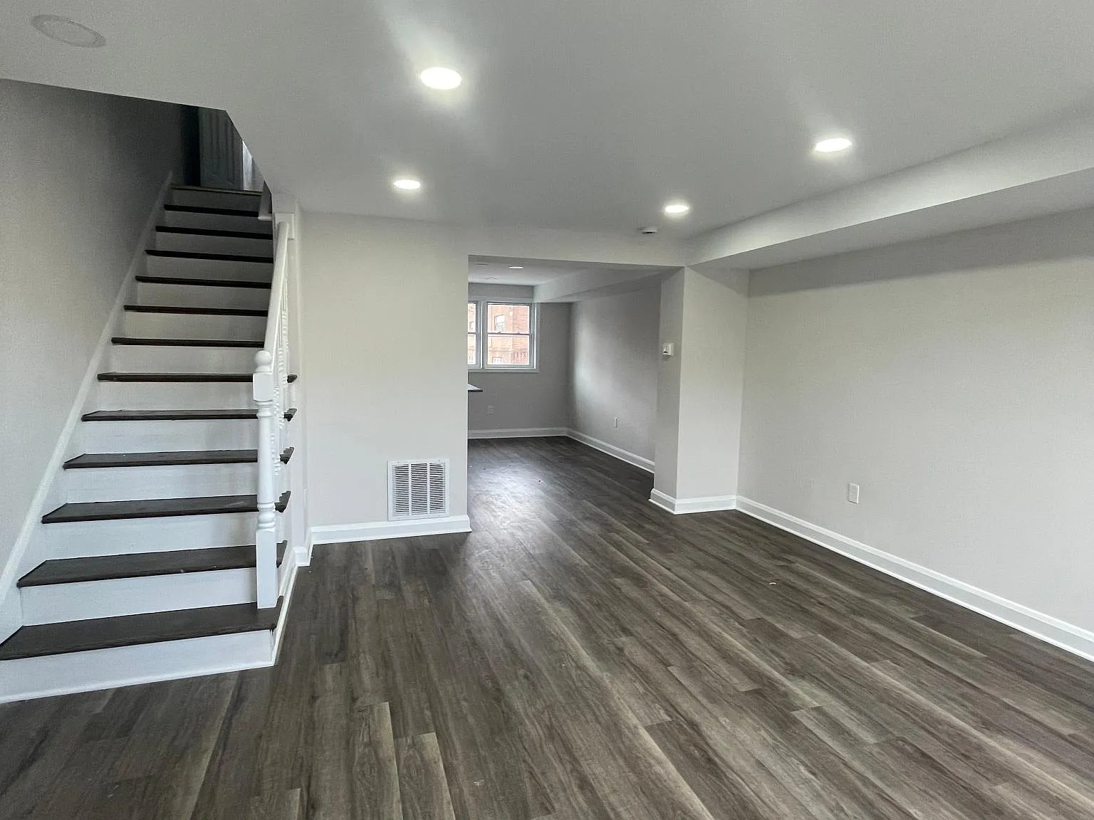 4723 Homesdale Ave — Photo 4