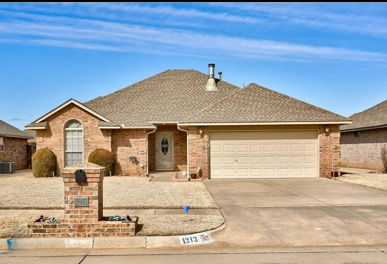 3 bed, 1532 sqft, $1,360 — Photo 1