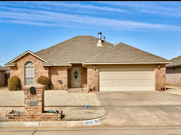 1213 W Churchill Way, Mustang, OK 73064