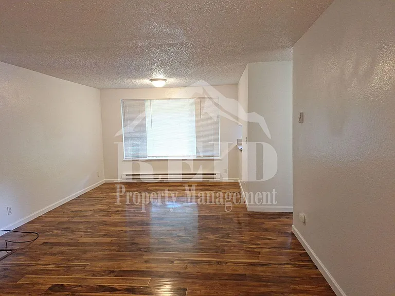 5300 Alameda St SW — Photo 7