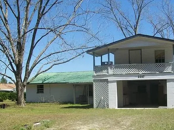 2217 Prescott St, Waycross, GA 31503