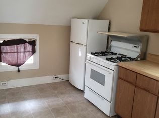 408 Broadway St, Muscatine, IA 52761