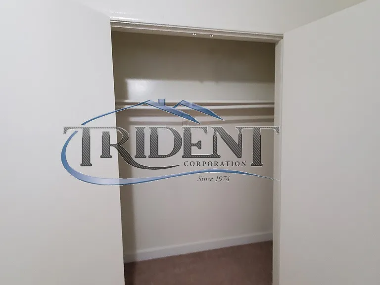 745 Queens Ave — Photo 10