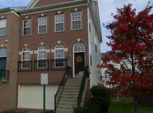 2821 Wakewater Way, Woodbridge, VA 22191