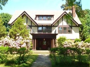 66 Fairfield Ave, Holyoke, MA 01040