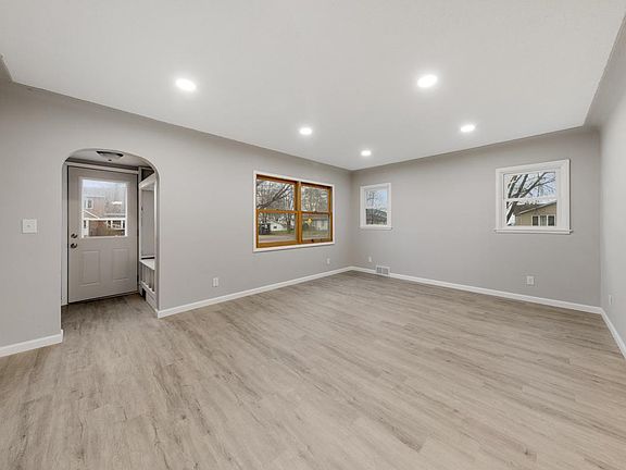5th image of 298 2nd St SE