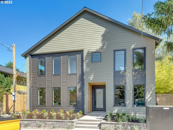 8111 N Syracuse St #2, Portland, OR 97203