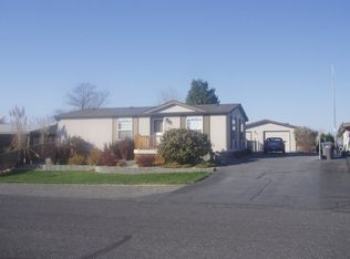 243 Sunshine Cir SW #422, Mattawa, WA 99349