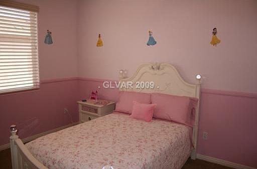 3rd image of 301 Tudor Rose Ct