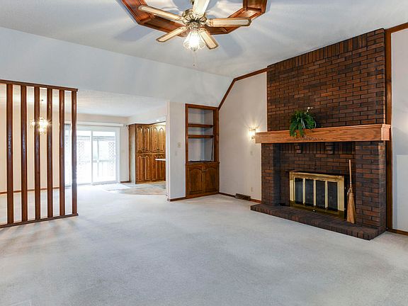 5th image of 8575 N Oaklawn Dr