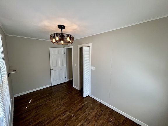 2nd image of 706 Locust St