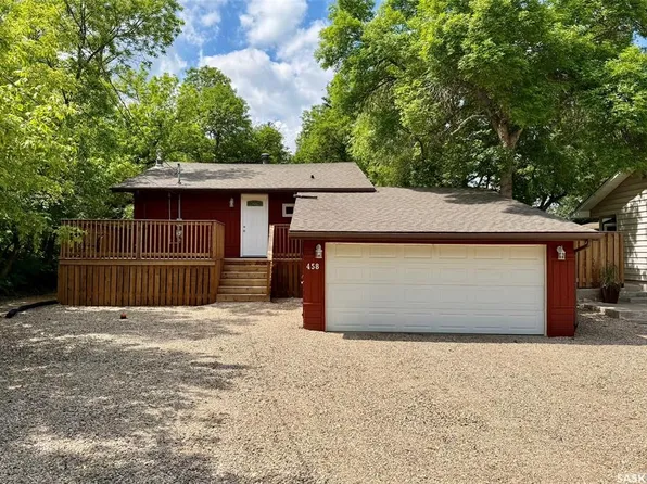 458 7th STREET E, Regina Beach, SK S0G 4C0