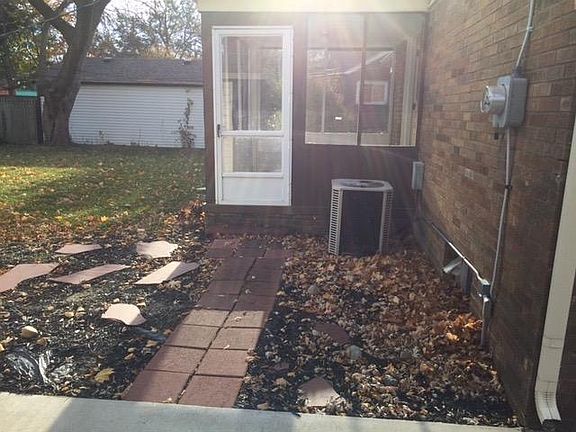 4th image of 3844 Ravena Ave