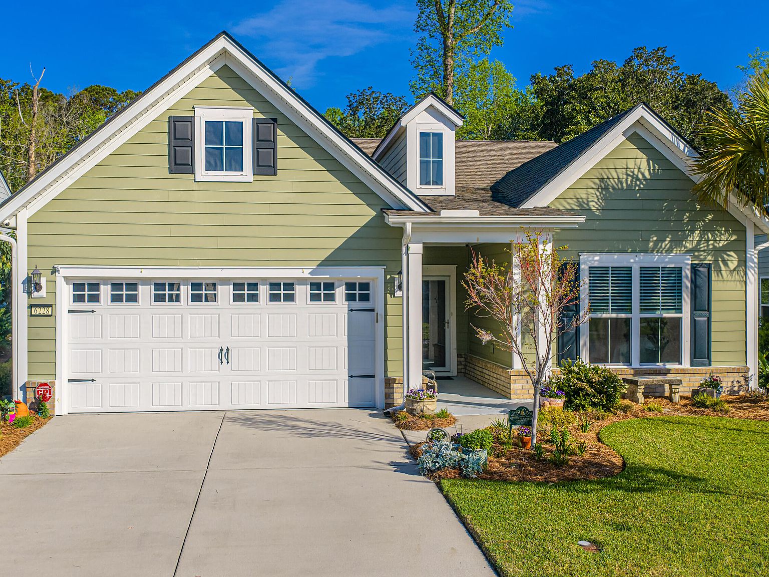 6228 Woodsedge Ct