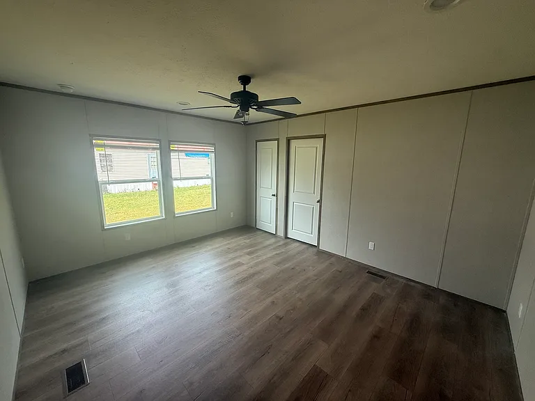 15931 Pine Grove Road Ext W #W — Photo 3