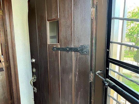 3rd image of 4824 E 90th St