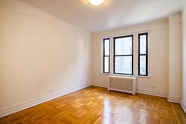 Rented by Rita S Citrin, LREB